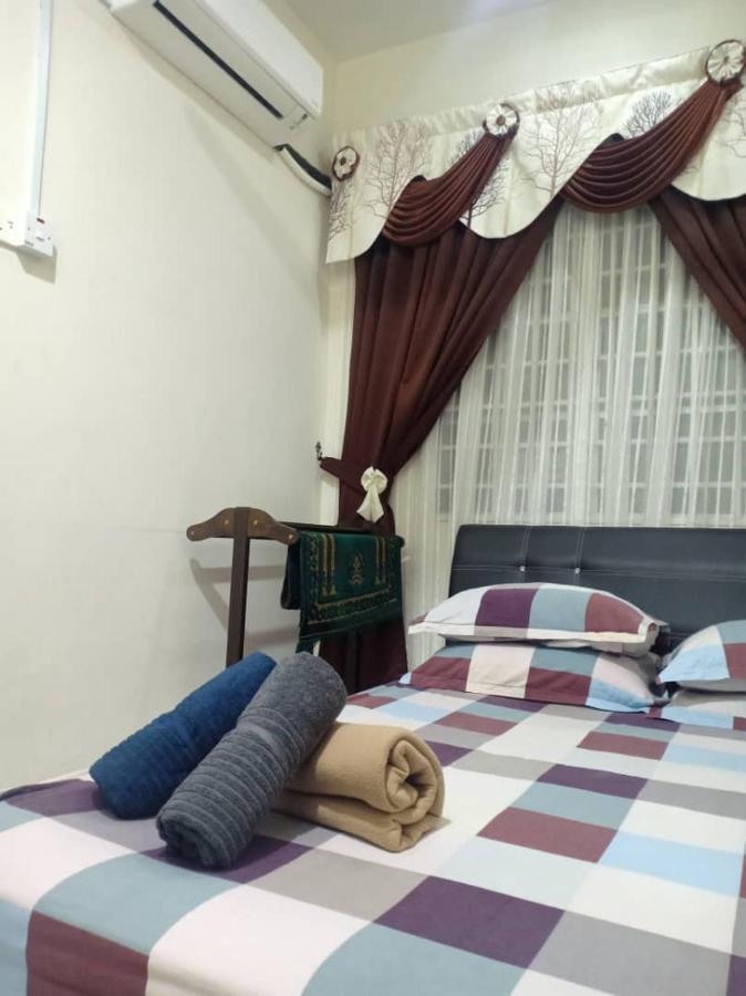 Kh Homestay Comfy N Calm Сери Манджунг Екстериор снимка