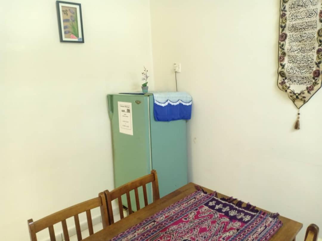 Kh Homestay Comfy N Calm Сери Манджунг Екстериор снимка